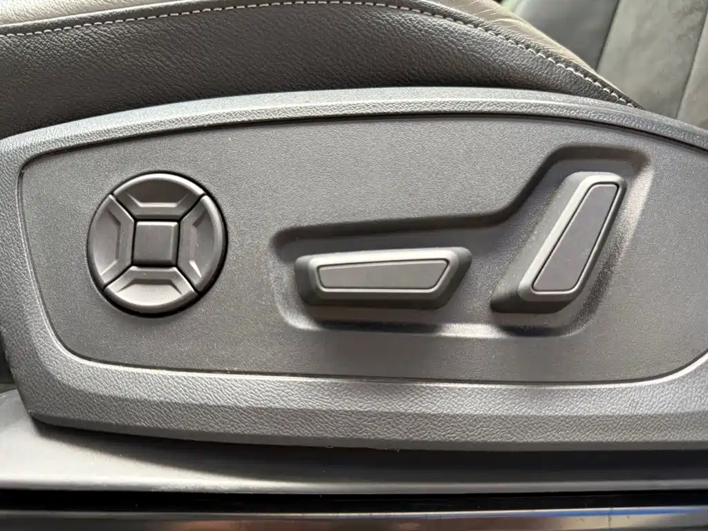 Audi Q3 2023 — фото 19