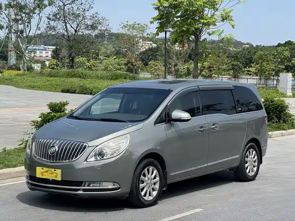 Buick GL8 2011