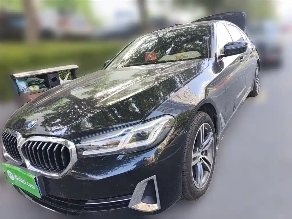 BMW 5 Series 2022 — фото 1
