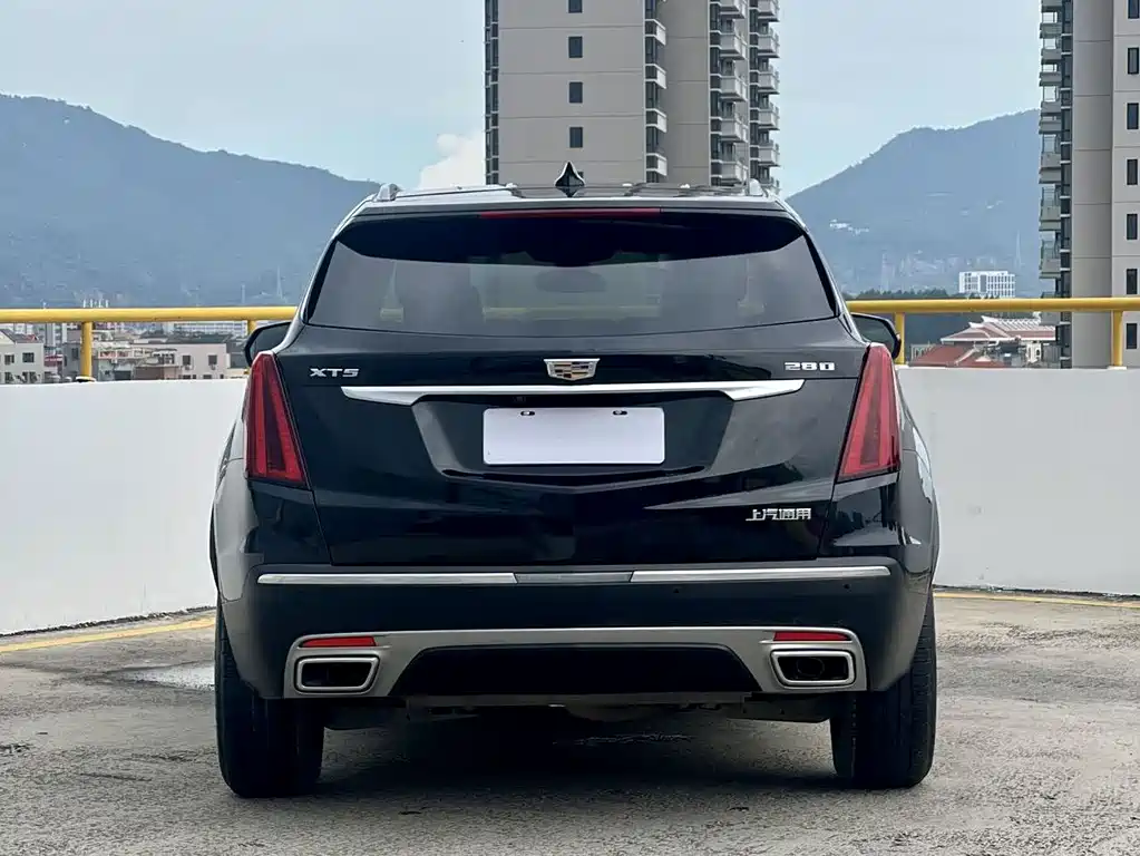 Cadillac XT5 2020 — фото 6