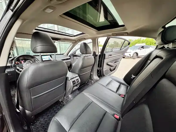 Nissan Teana 2021