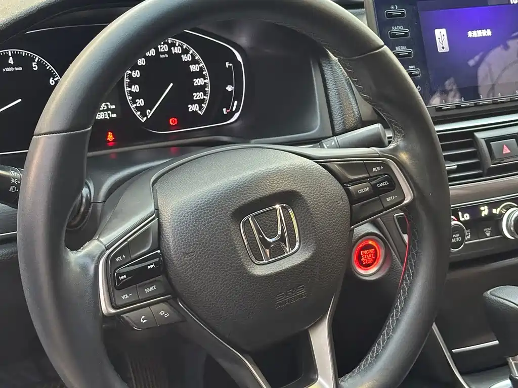 Honda Accord 2019 — фото 10