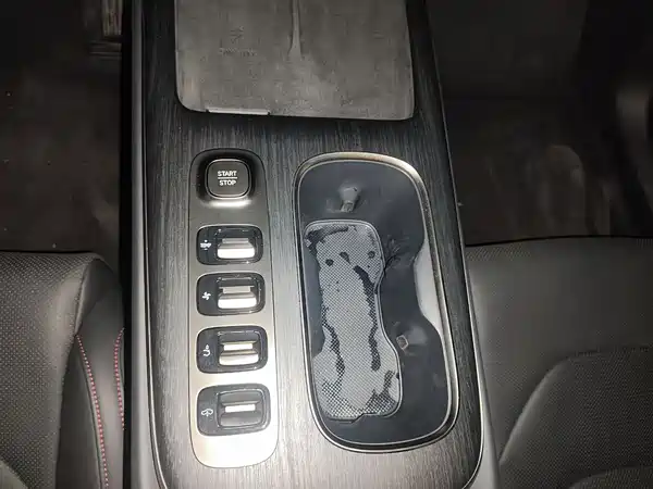 Xiaomi SU7 2024