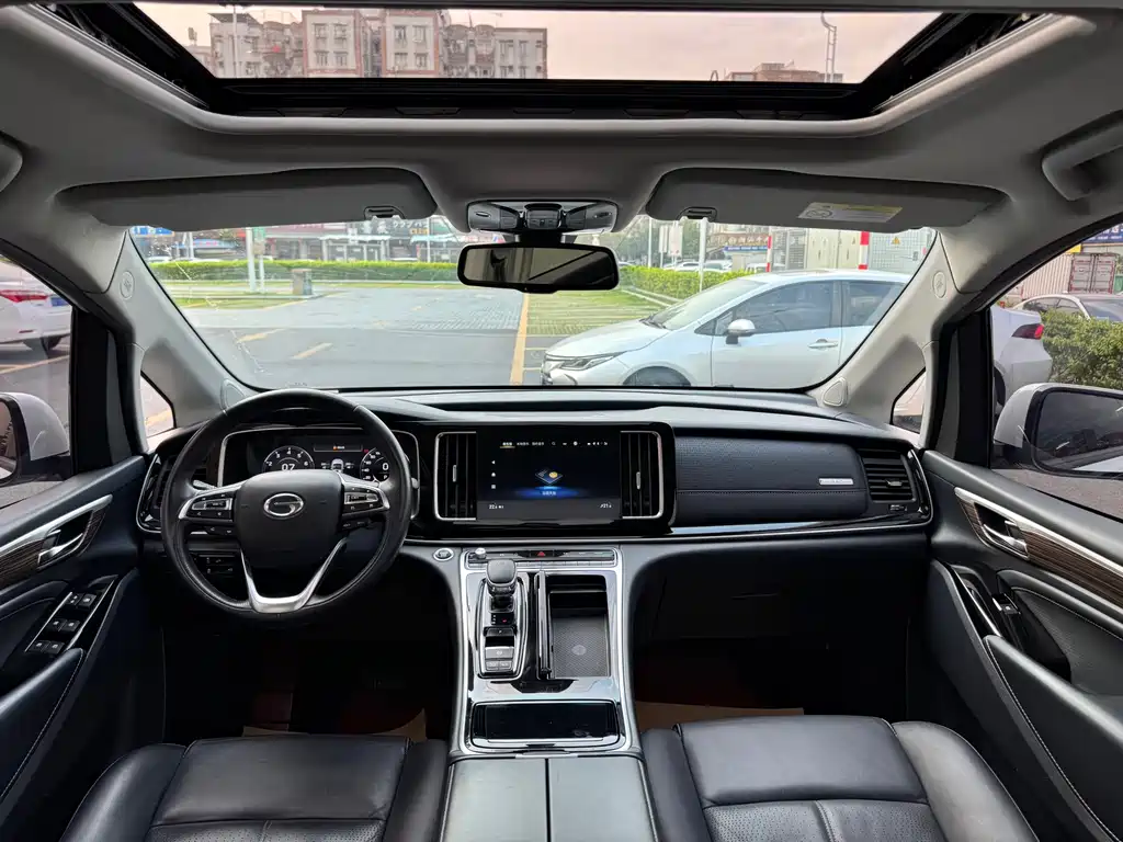 GAC Trumpchi M8 2022 — фото 17