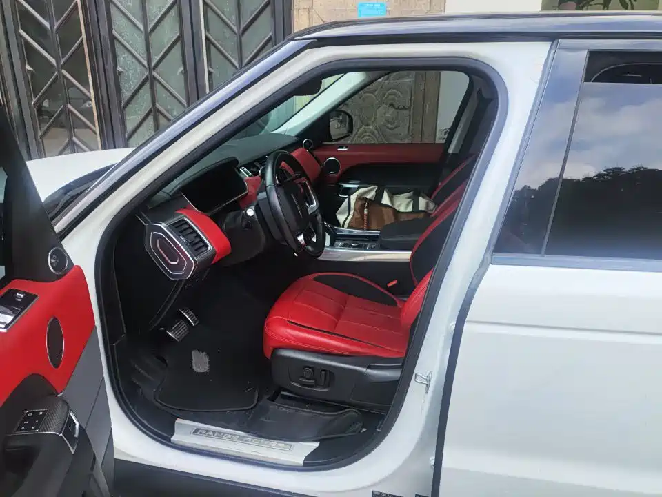 Land Rover Sport 2022