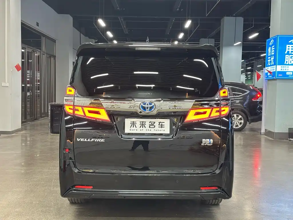Toyota Vellfire 2021 — фото 14