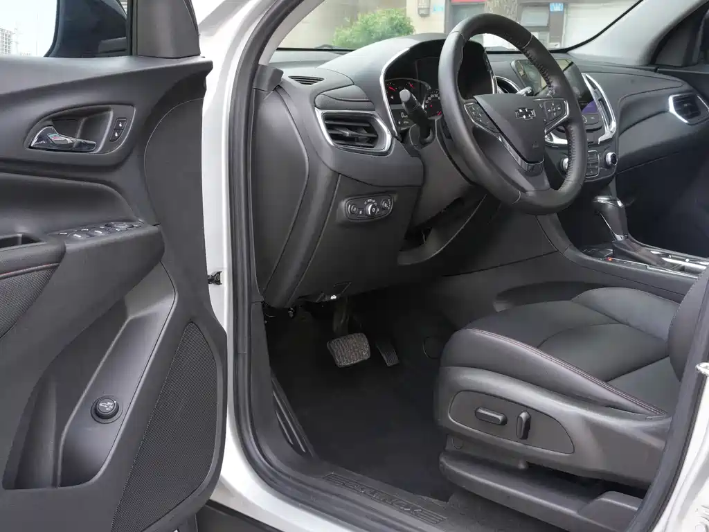 Chevrolet Equinox 2020 — фото 16