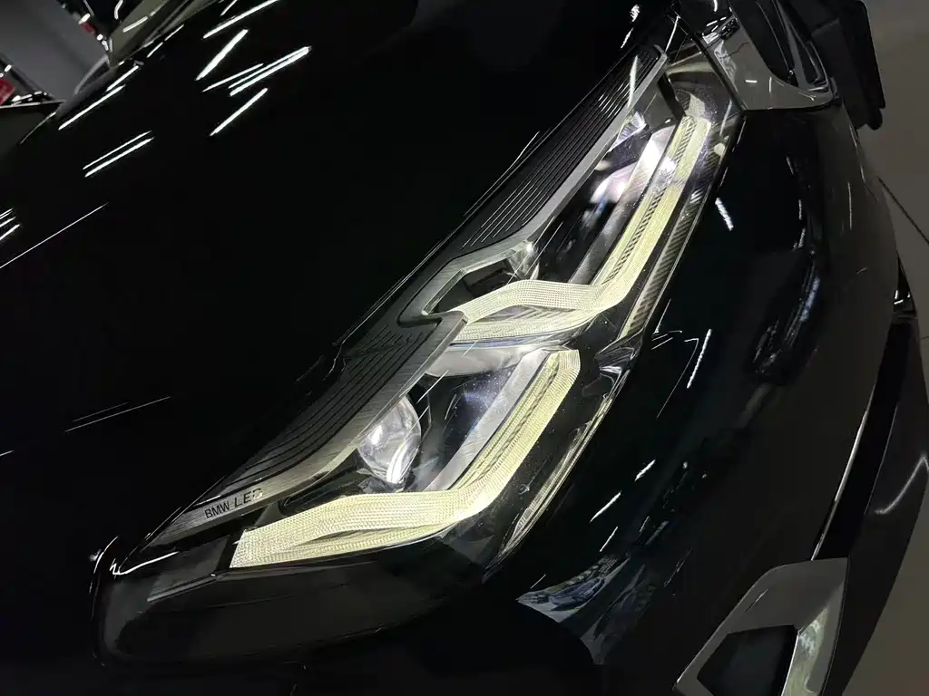 BMW 5 Series 2022 — фото 14