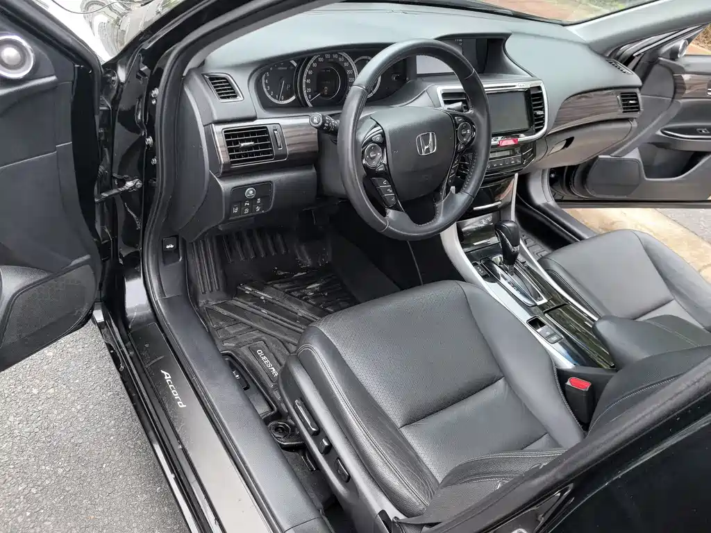 Honda Accord 2016 — фото 15