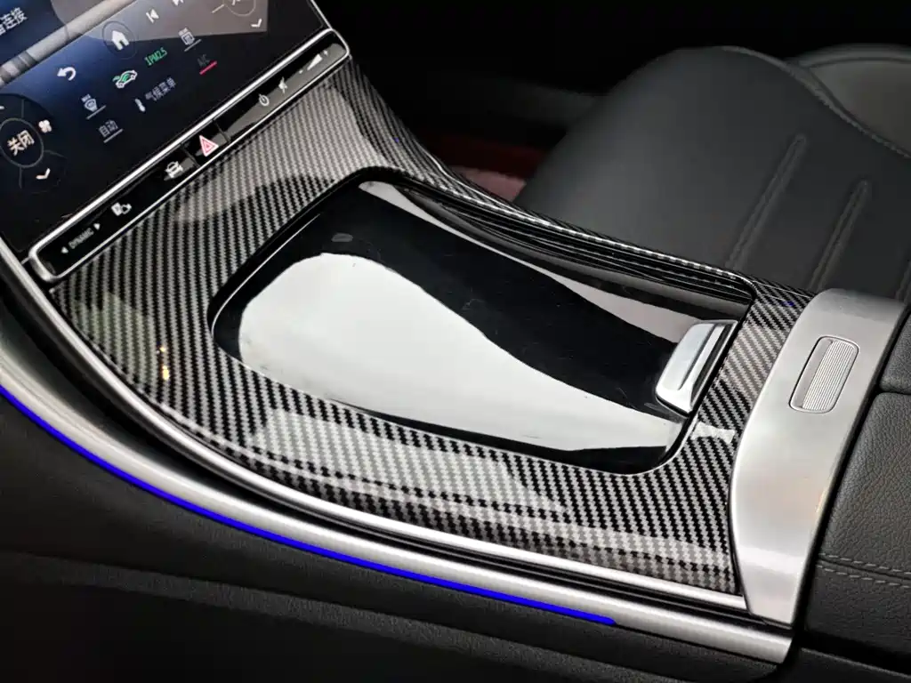 Mercedes-Benz C-Class 2023 — фото 13