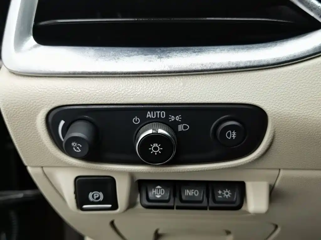 Buick Enclave 2020 — фото 21