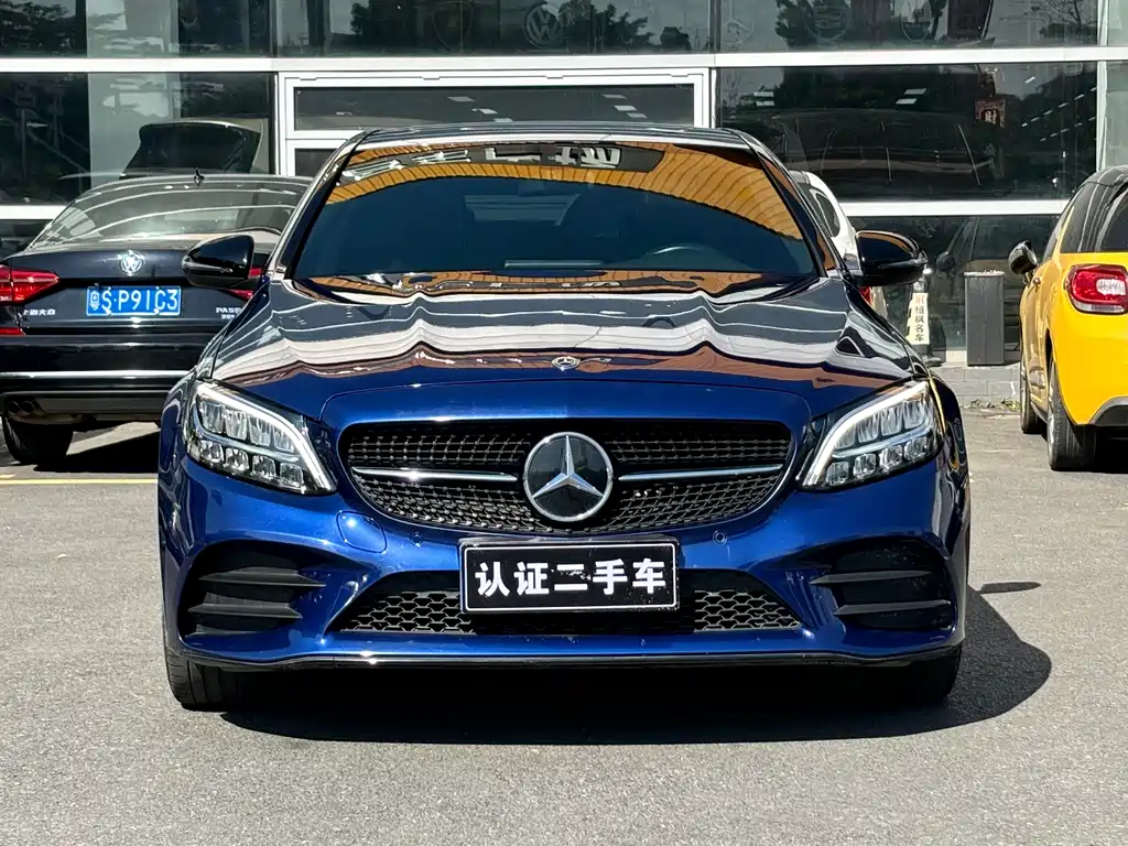 Mercedes-Benz C-Class 2021