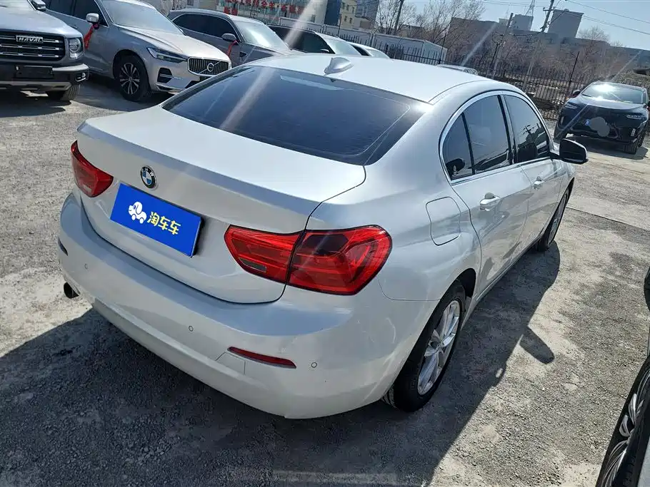 BMW 1 Series 2018 — фото 3