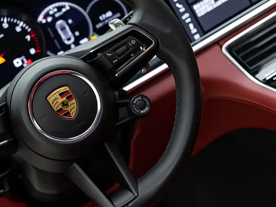 Porsche Panamera 2021 — фото 19