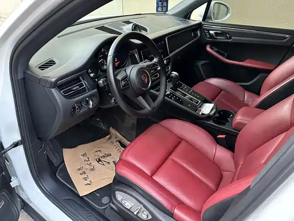 Porsche Macan 2023