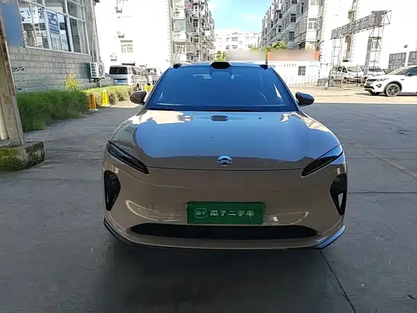 NIO ET5 2024