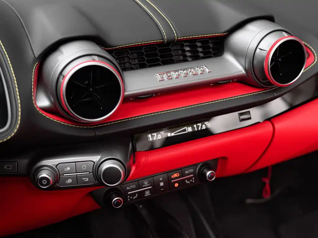 Ferrari 812 2021 — фото 18