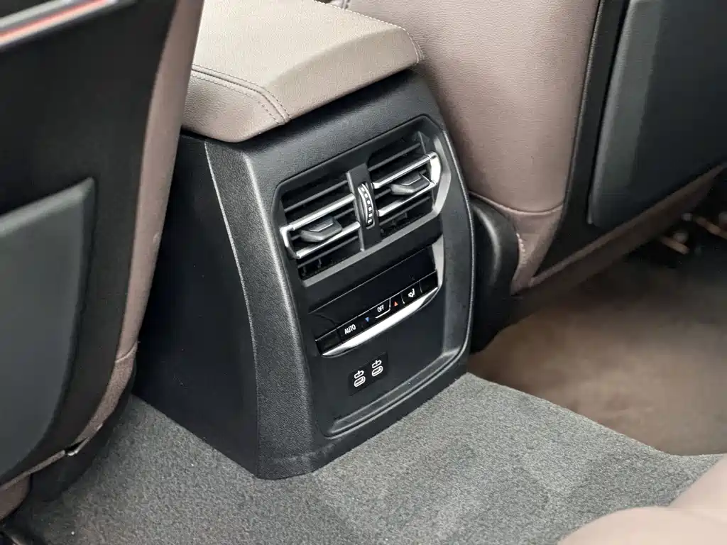 BMW 3 Series 2021 — фото 14