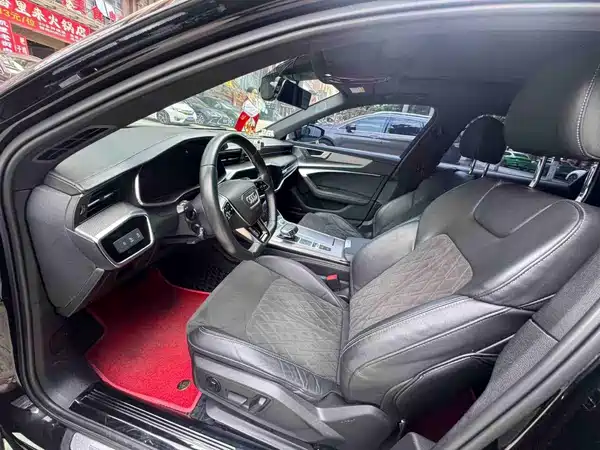 Audi A6L 2022