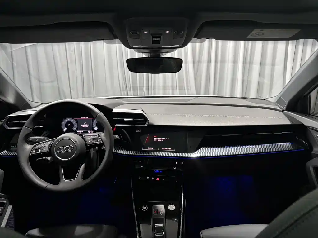 Audi A3 2022 — фото 11