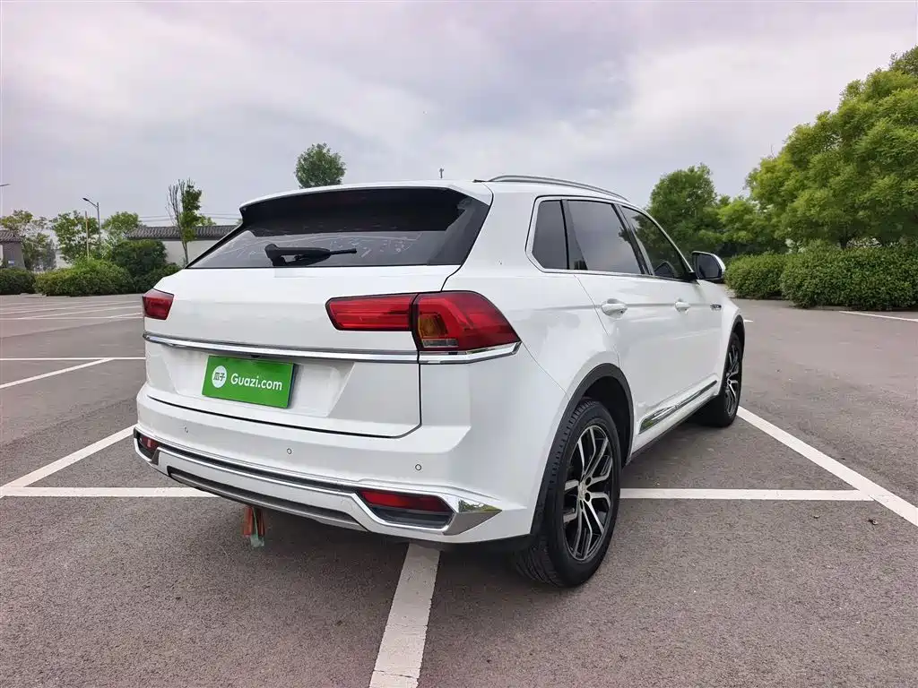 Zotye X7 2017 — фото 10