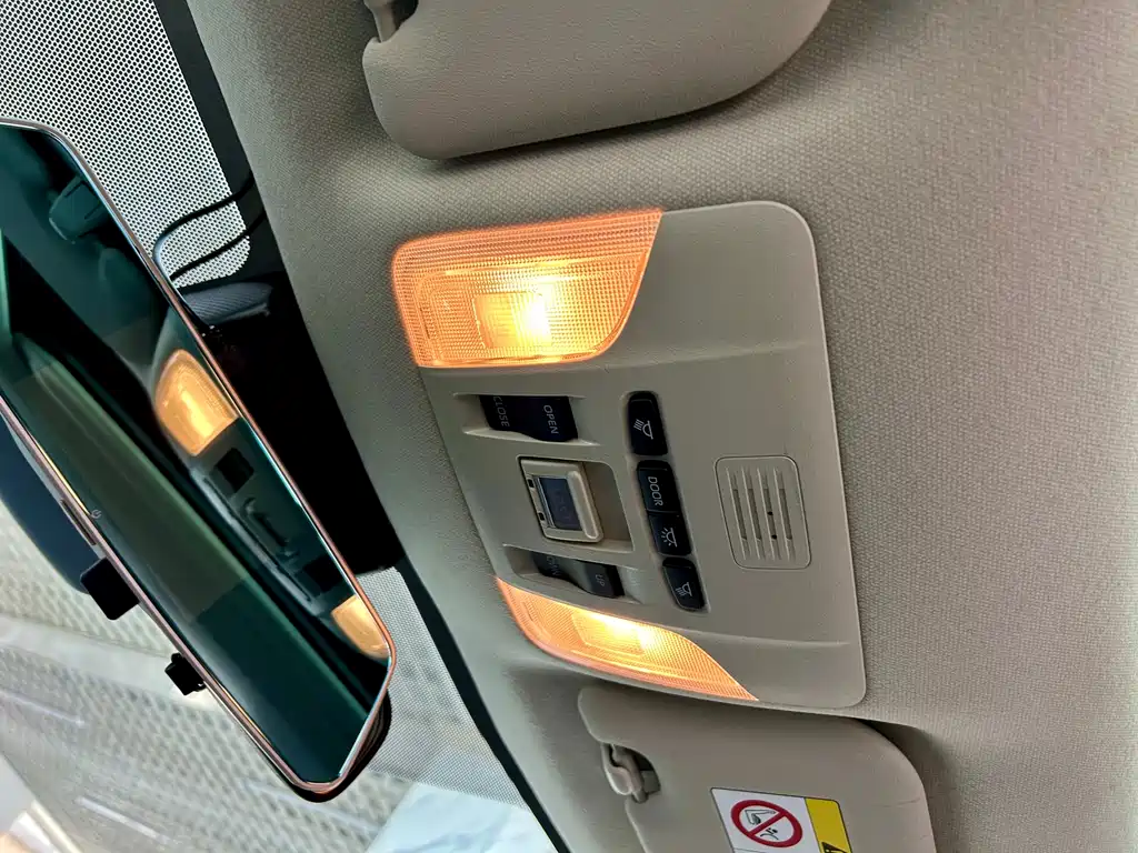 Toyota Corolla 2022 — фото 19