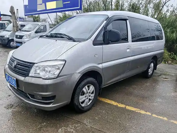 Dongfeng Lingzhi 2017