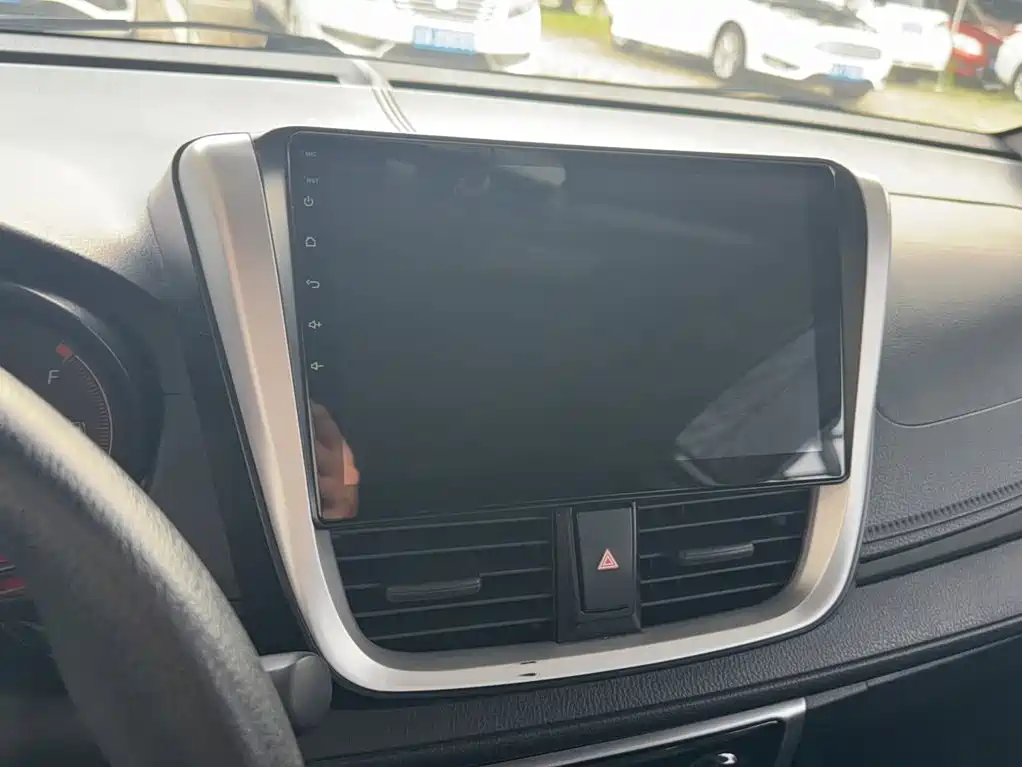 Toyota Yaris L 2019