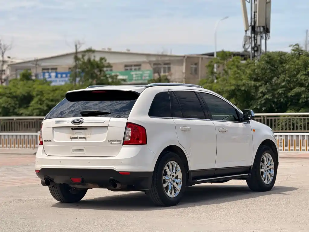 Ford Edge 2014 — фото 4