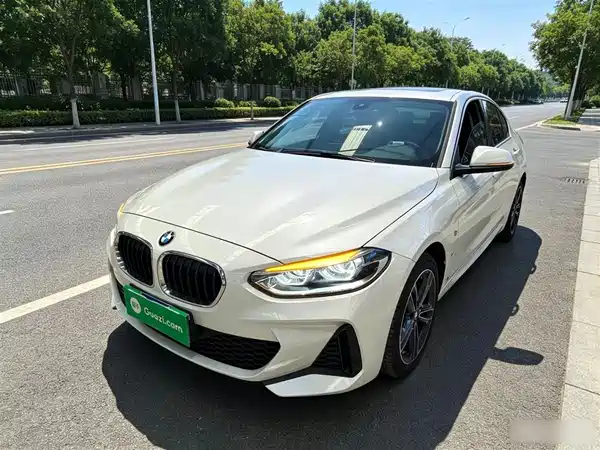 BMW 1 Series 2023