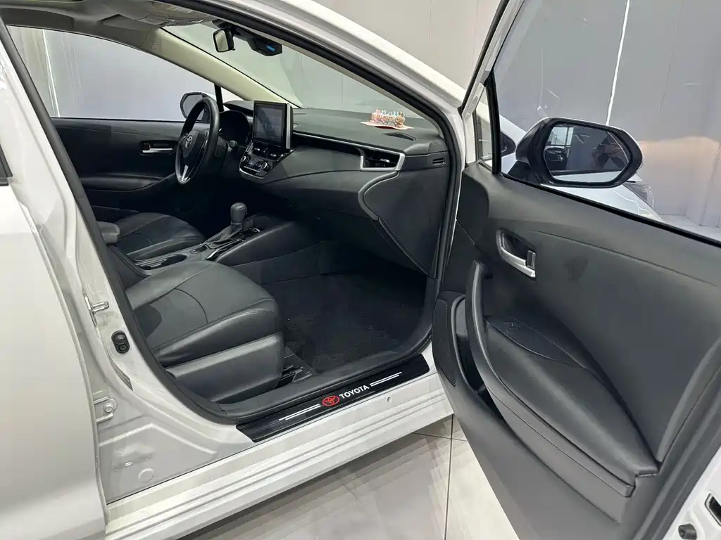 Toyota Corolla 2022 — фото 15