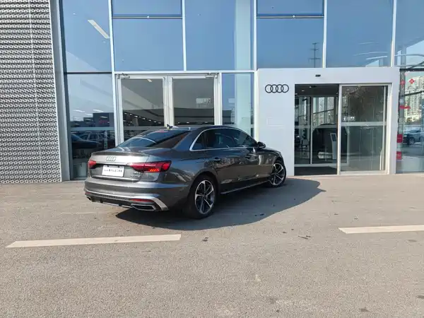 Audi A4L 2023
