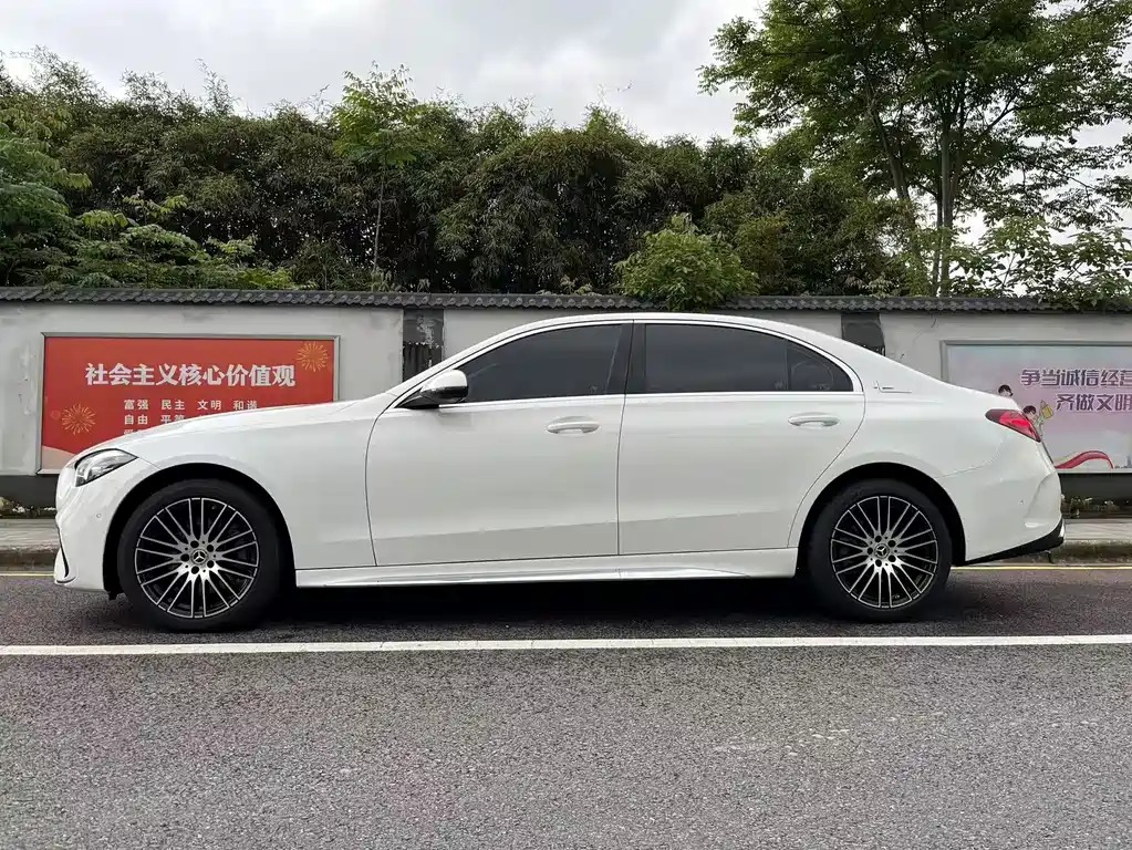 Mercedes-Benz C-Class 2025 — фото 21