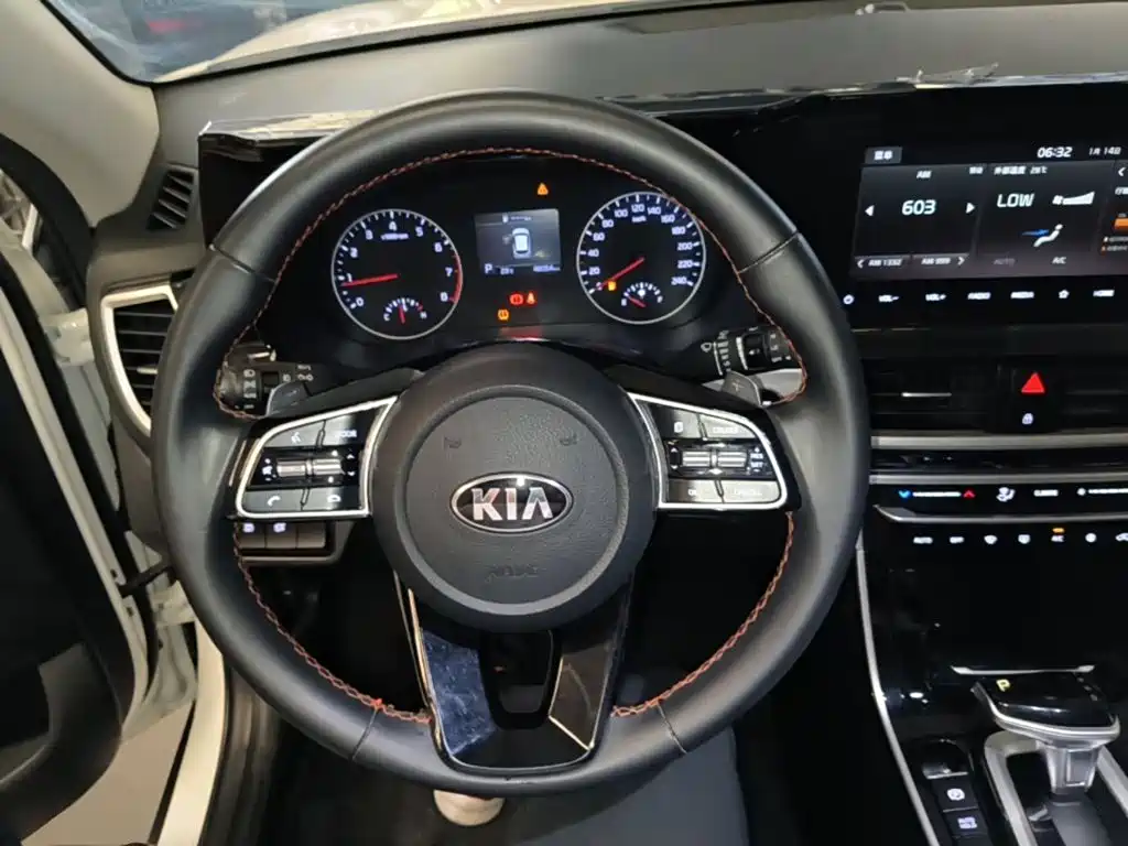 Kia KX3 2021 — фото 11
