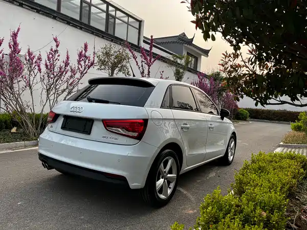 Audi A1 2016