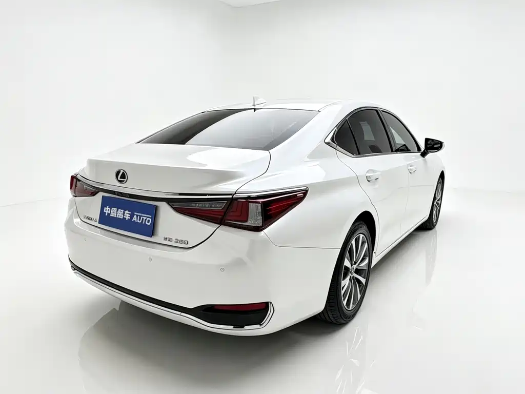 Lexus ES 2021 — фото 2
