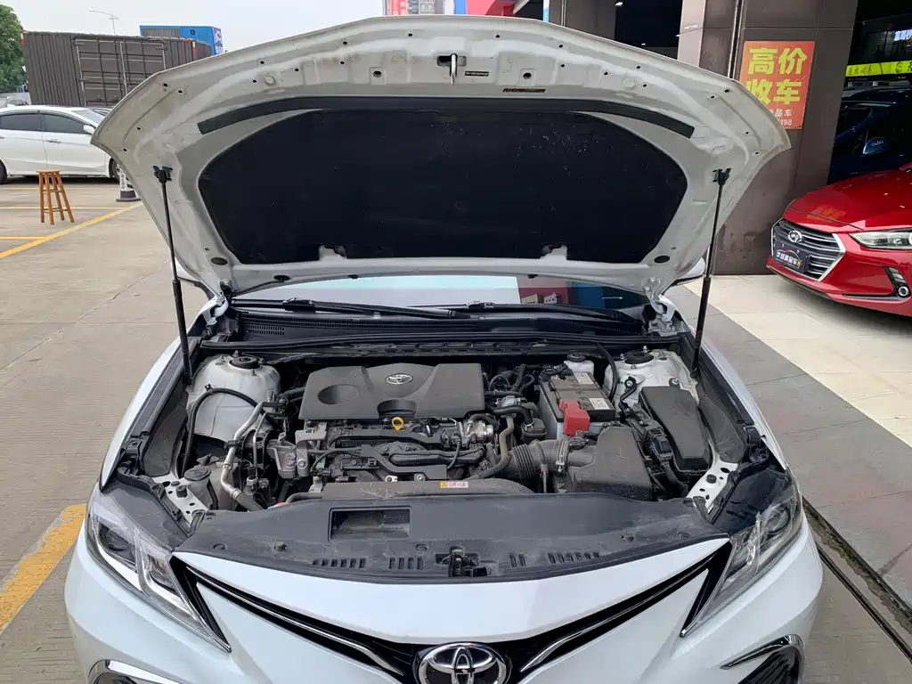 Toyota Camry 2022 — фото 14