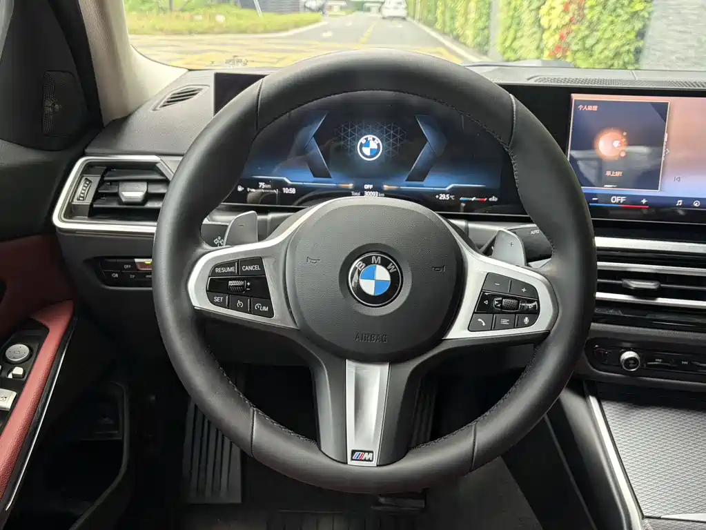 BMW 3 Series 2024 — фото 11