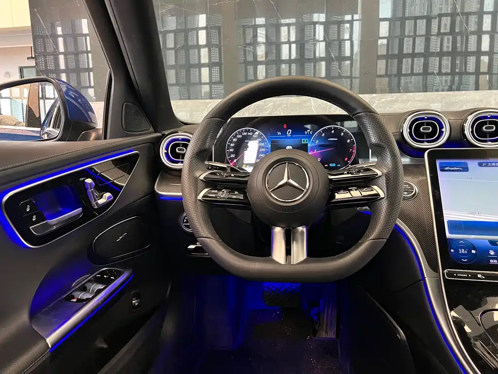 Mercedes-Benz C-Class 2022 — фото 11