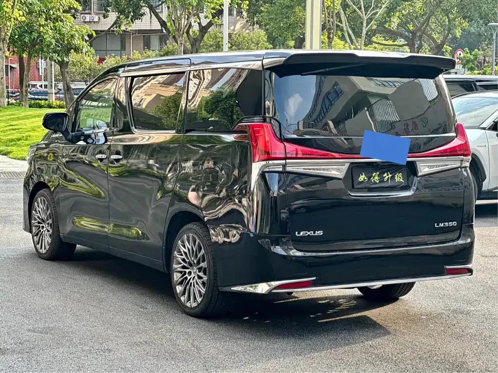 Toyota Alphard 2011 — фото 10