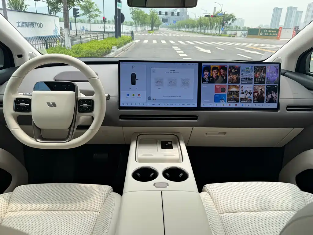 Li Auto i8 2025 — фото 14