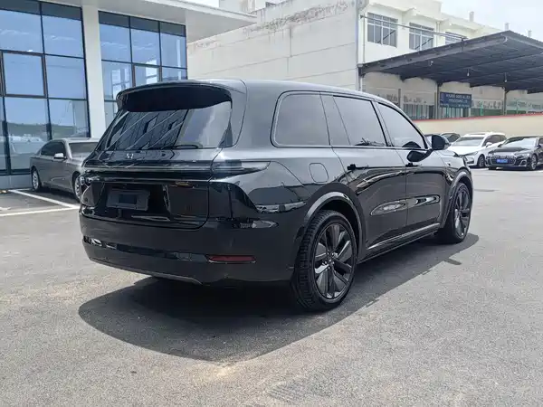 Li Auto L9 2025