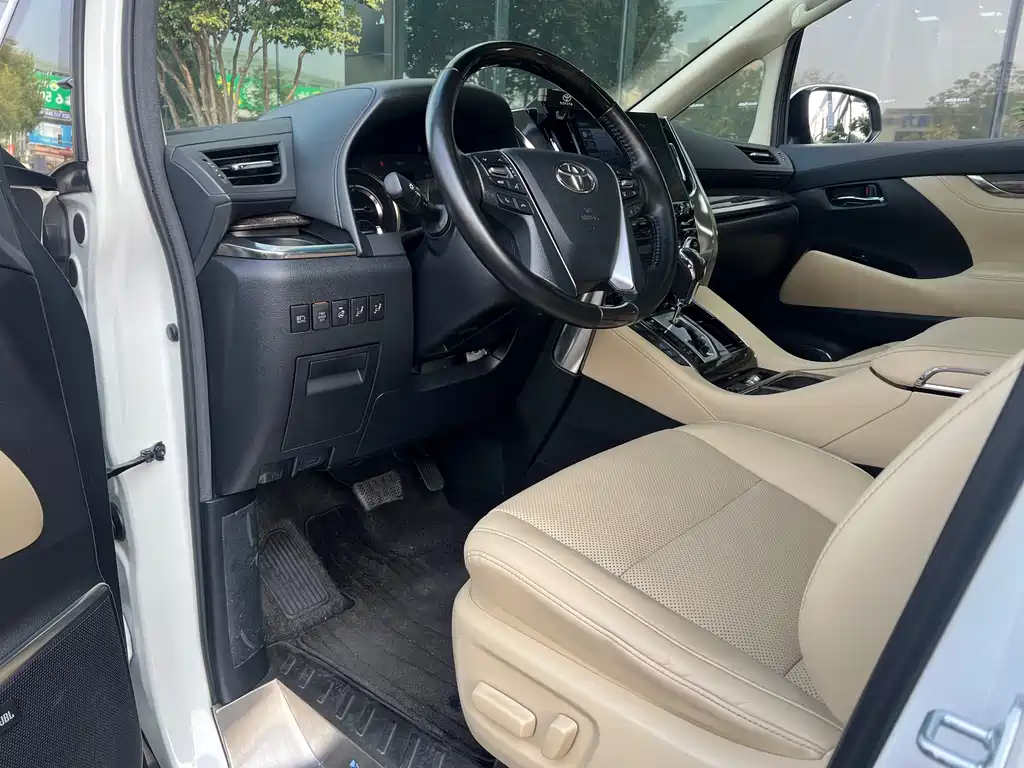 Toyota Alphard 2021 — фото 2