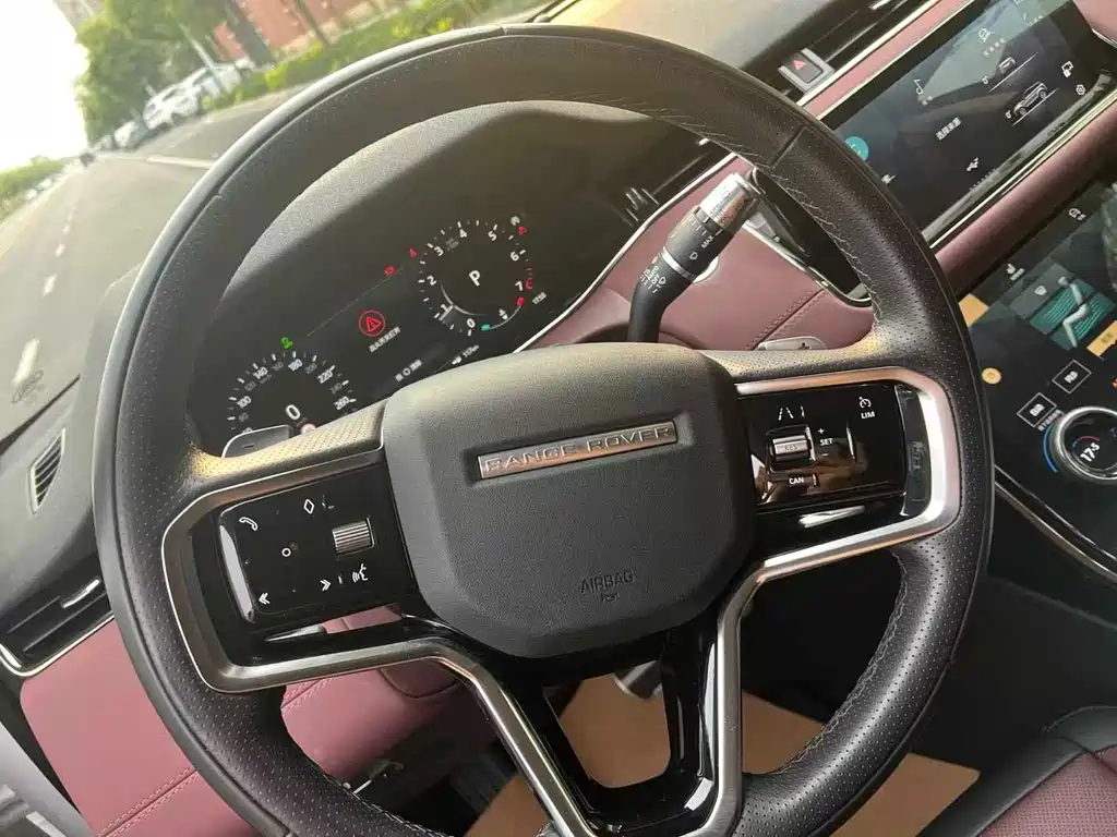 Land Rover Evoque 2022 — фото 9