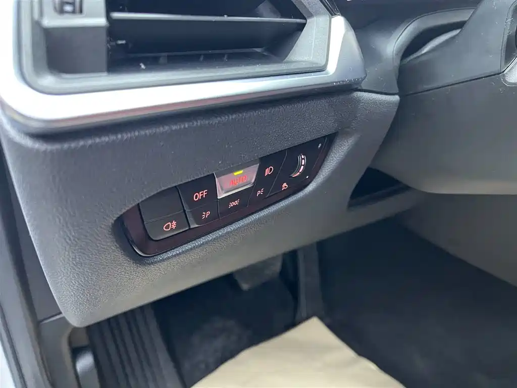 BMW 3 Series 2022 — фото 19