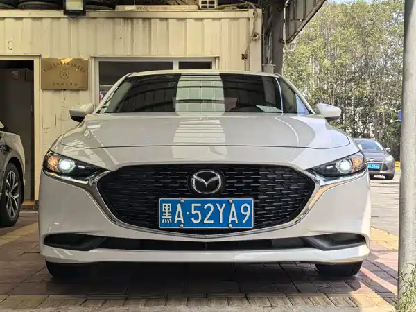 Mazda 3 Axela 2021
