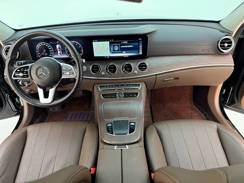 Mercedes-Benz E-Class 2020 — фото 16