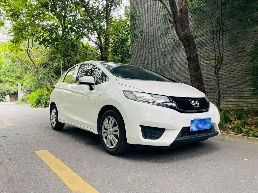 Honda Fit 2016 — фото 3