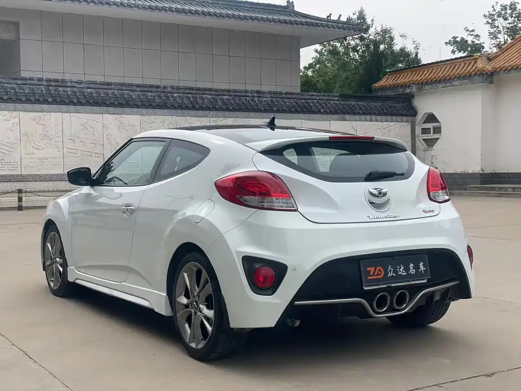 Hyundai Veloster 2015 — фото 11