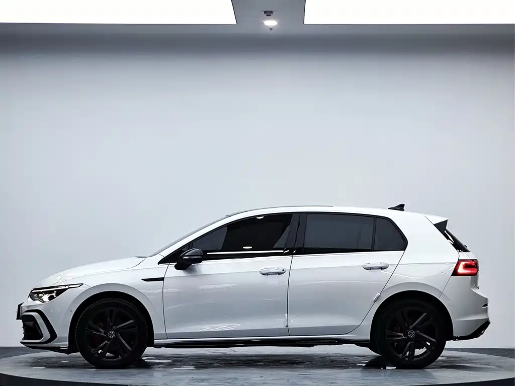 Volkswagen Golf 2022